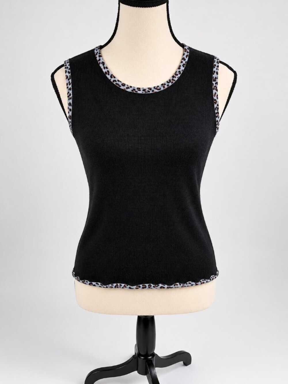 Casual Corner Annex Petite Black Knit Tank Top Leopard Trim Sleeveless Size MP